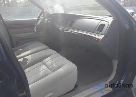 2004 Mercury Grand Marquis Gs z USA, uszkodzony, nr VIN 2MEFM74W14X652587